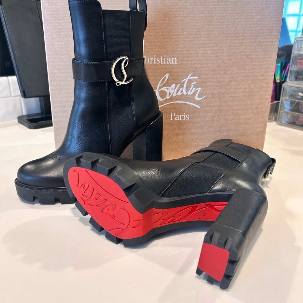 Christian Louboutin Chelsea Lug Calf Boots 100 size 36